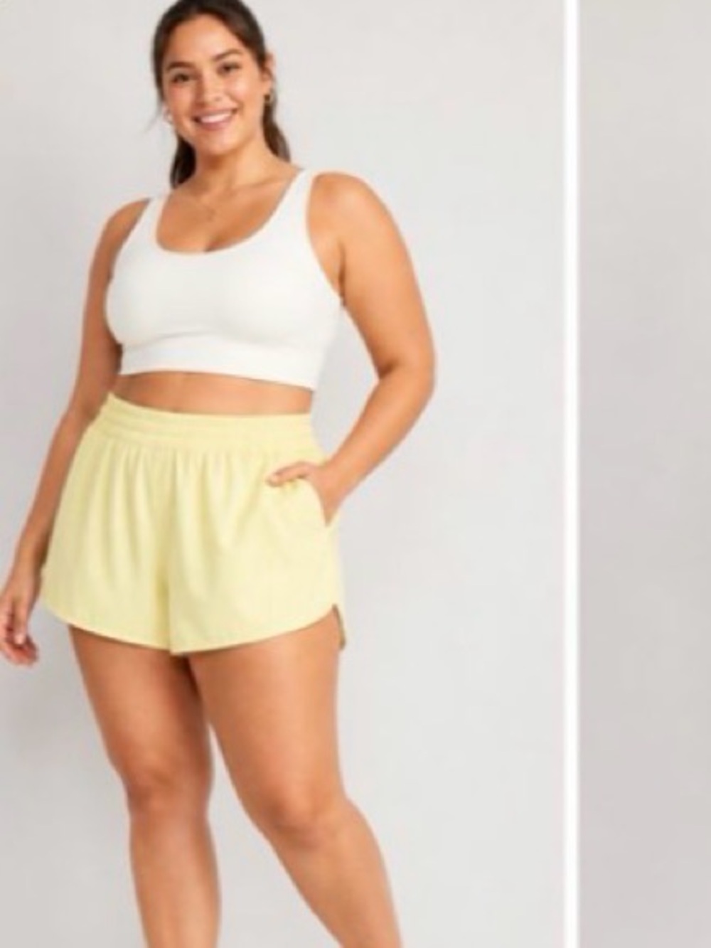 Women's Woven Mid-Rise Run Shorts 3" - All in Motion